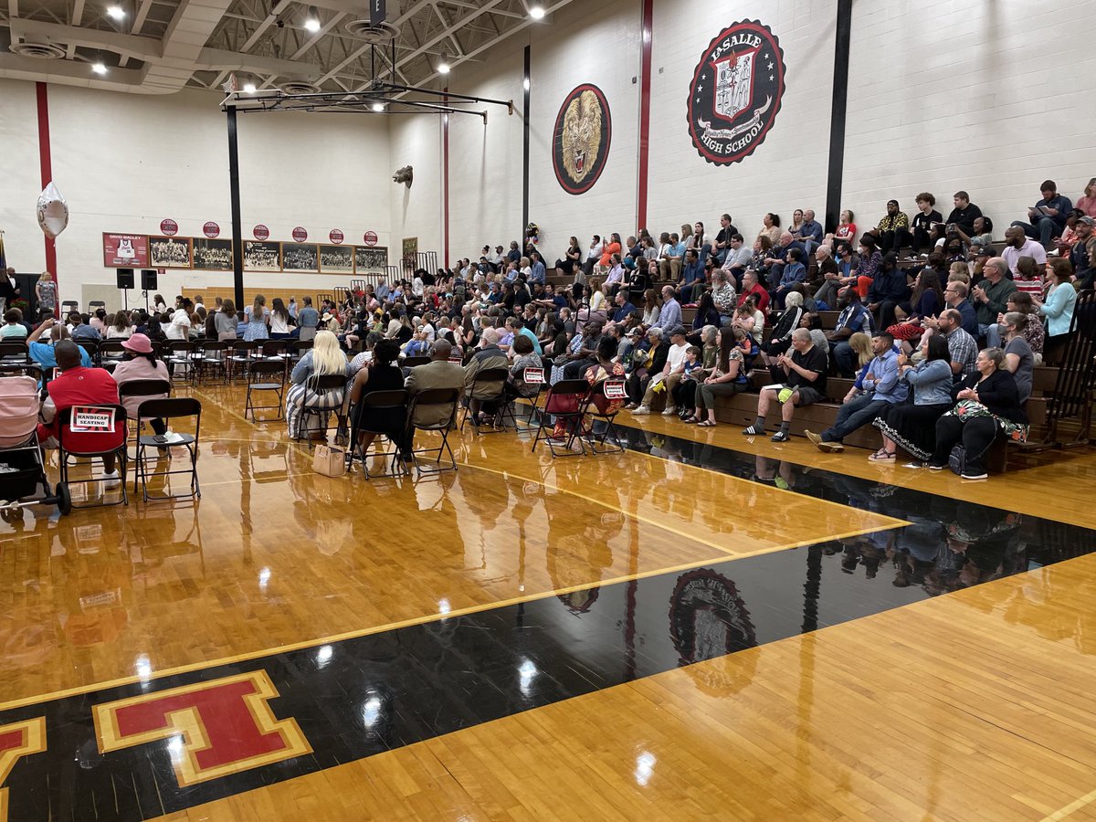 ⁦<a href="/SBLaSalleSchool/">South Bend LaSalle Academy</a>⁩ celebrating their 8th graders. Well done students and staff!