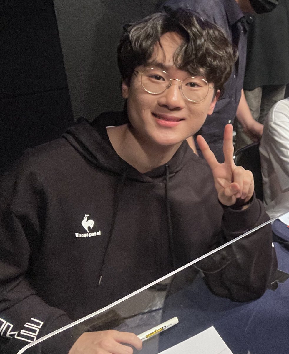 곱등이 tweet media
