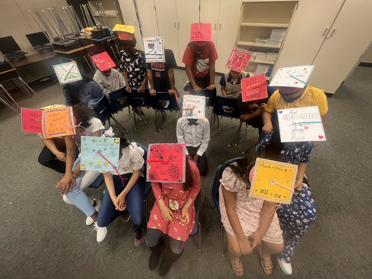 Ms. Long 📚 tweet media