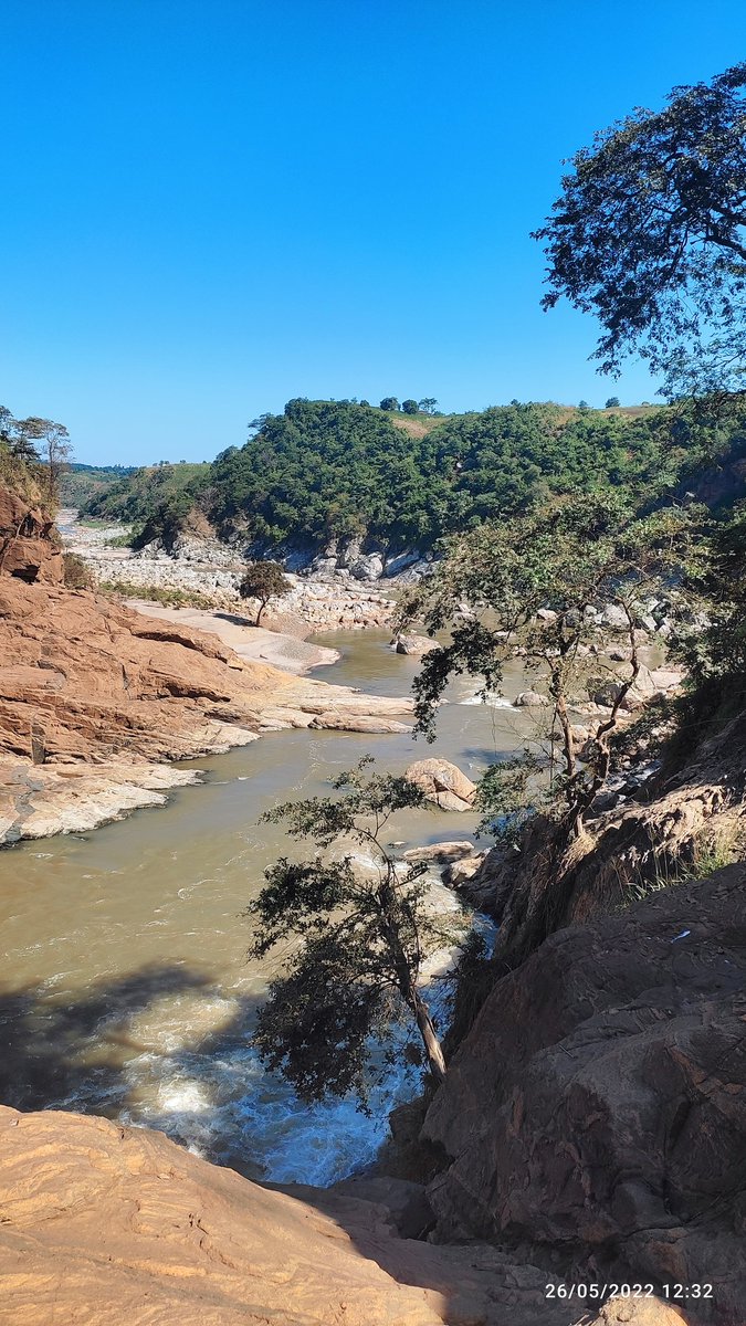 LWTPodcast265's tweet photo. ZOA Falls in Thyolo, a beautiful place to visit 🙌🏾 https://t.co/7vtcSX2QCk