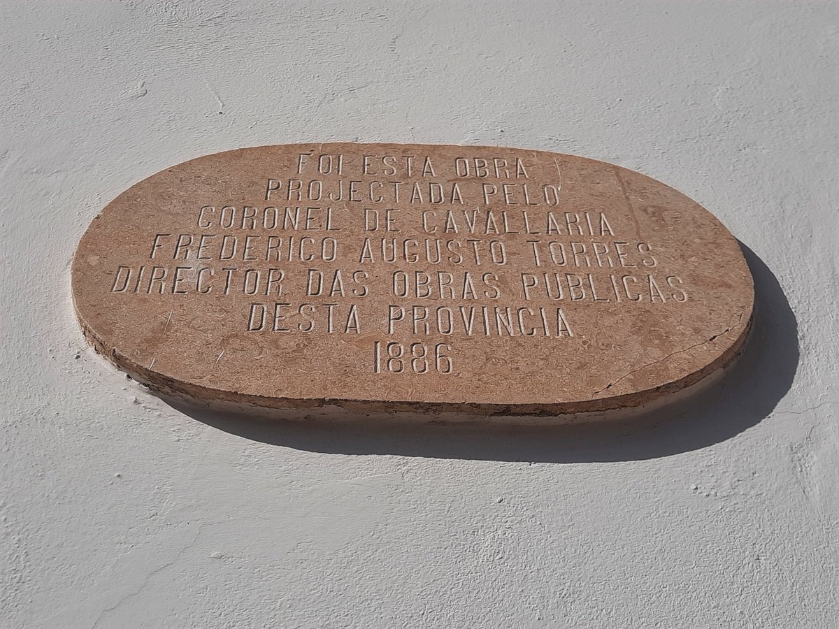 technetempire's tweet photo. Estamos no Mindelo, na ilha de São Vicente, onde encontrámos uma obra a cargo do director das obras públicas de Cabo Verde: o edifício das águas, conhecido por Madeiral, projectado em 1886 por Frederico Augusto Torres, coronel de cavalaria. #technetempire #chaminvestiga https://t.co/OlpVbZepo4