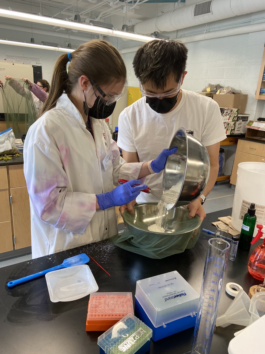 nicofaraone's tweet image. We are all getting ready for some field work action to test new formulas on ticks! Great collaboration with our industrial partner @Atlantickspray @acadiaresearch @AcadiaU