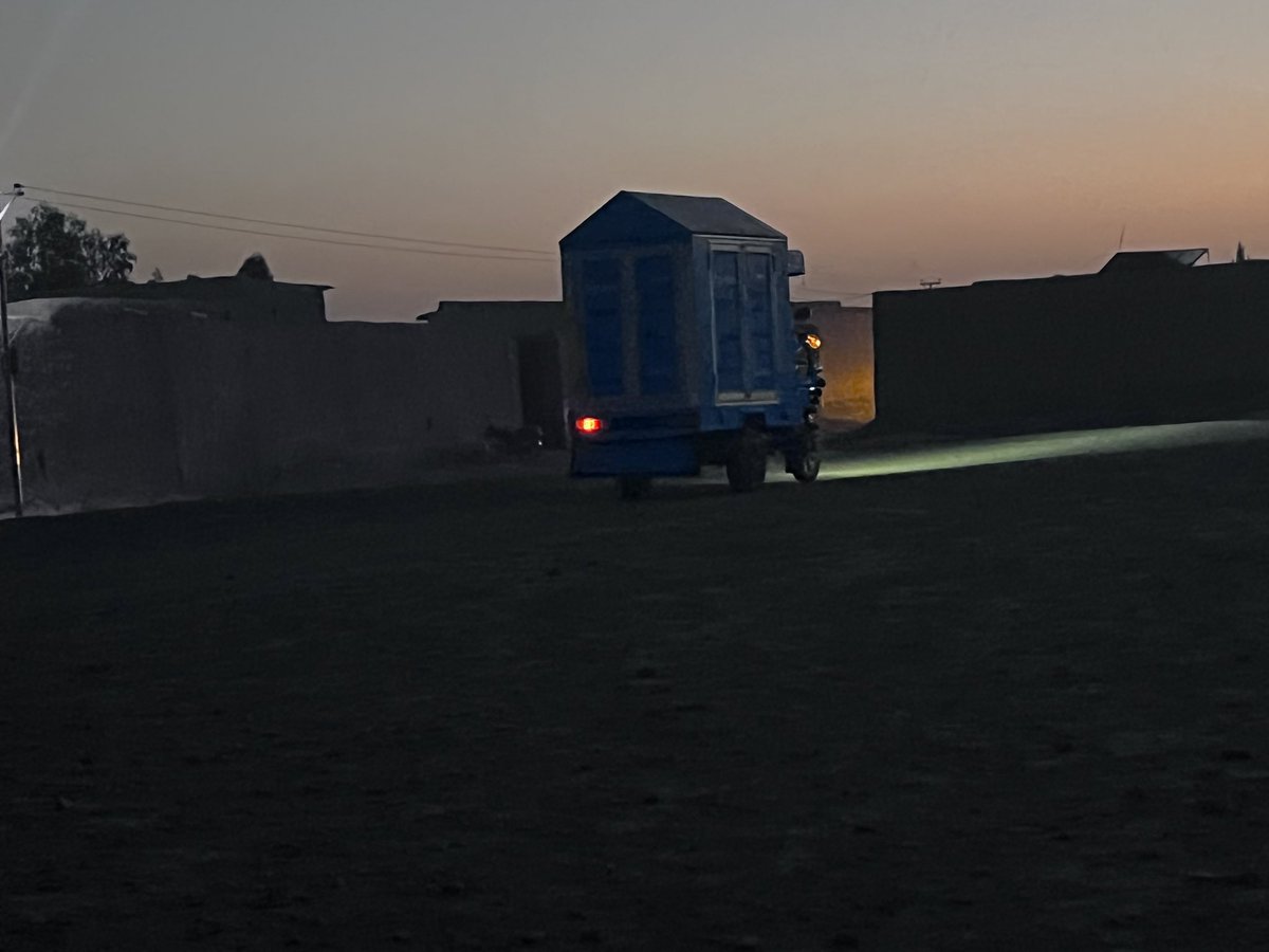 PenPath1's tweet photo. Penpath Mobile school working hard everyday from morning till evening for those children that are out of schools for the many years. Female teachers teaches children at home. Those girls who are not allowed to go to school they will be taught through plasma screens #Afganistan https://t.co/pG3PRhBgw6