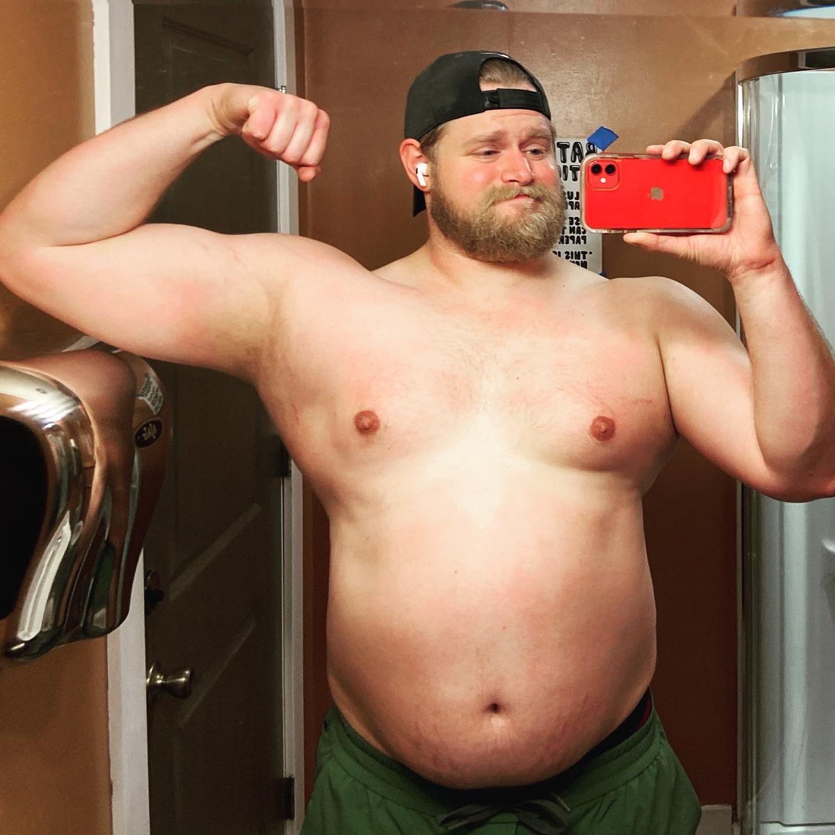 HornHulk's tweet photo. #powerbutt #powerbelly #gayswholift #raincityfit #musclebear #musclecub #dadbod #musclebull #gay #bear #gaybear #himbo #gaypowerlifters #bulkseason #bulk #gains #gainz #strongman #bulkszn #fitnessjourney #fitnessmotivation #gymmotivation https://t.co/kfPYHXNbSm