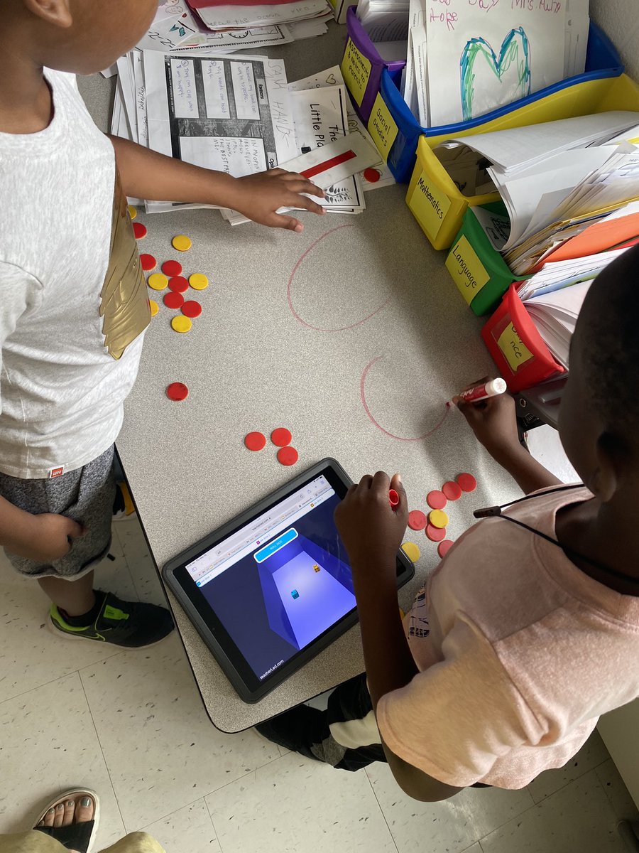 MrsPungitore's tweet photo. Having some fun playing “The Sharing Game” and trying to put our counters into equal groups! @TribuneDrive https://t.co/w9S01B6KW1