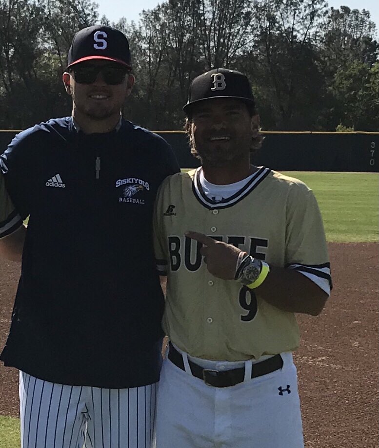 ButteBaseball's tweet photo. This butte college alumni is now the head coach at the college of the siskiyous! CONGRATULATIONS. #soproud #grinder #badpicture #hetall #bcpride #greathire #highcharacterperson #welldeserved https://t.co/86HXa9czfT