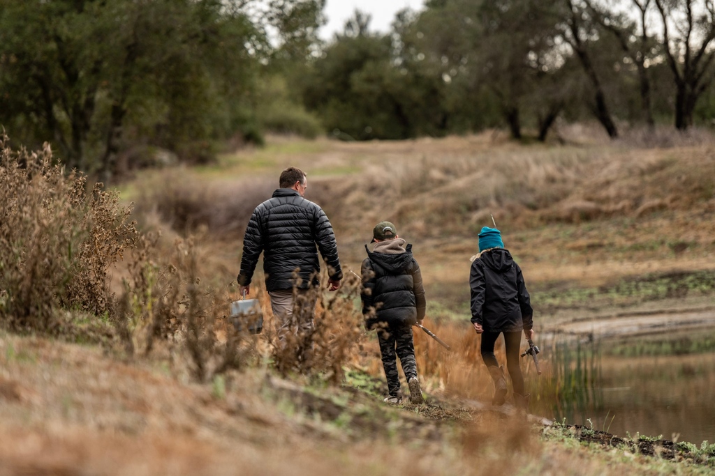 CKIVFoundation's tweet photo. The C4 Ranch is the perfect place for families to get out into nature together and explore. Exposure to nature can help reduce stress in children by as much as 28%.

#C4Foundation #C4Ranch #NavySEALs #NavySEALFamilies #StrengthenAndPreserve #FROGProgram #Nature https://t.co/vvCz6Jusyy