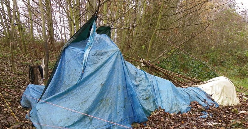 EnglishRural's tweet photo. 📢 TAKE PART IN OUR SURVEY! Are you a housing association, local authority or organisation that works with housing &amp; homelessness? Please take part in this important survey to help us understand &amp; tackle the hidden issue of rural homelessness. Please share with your networks! 🏕️