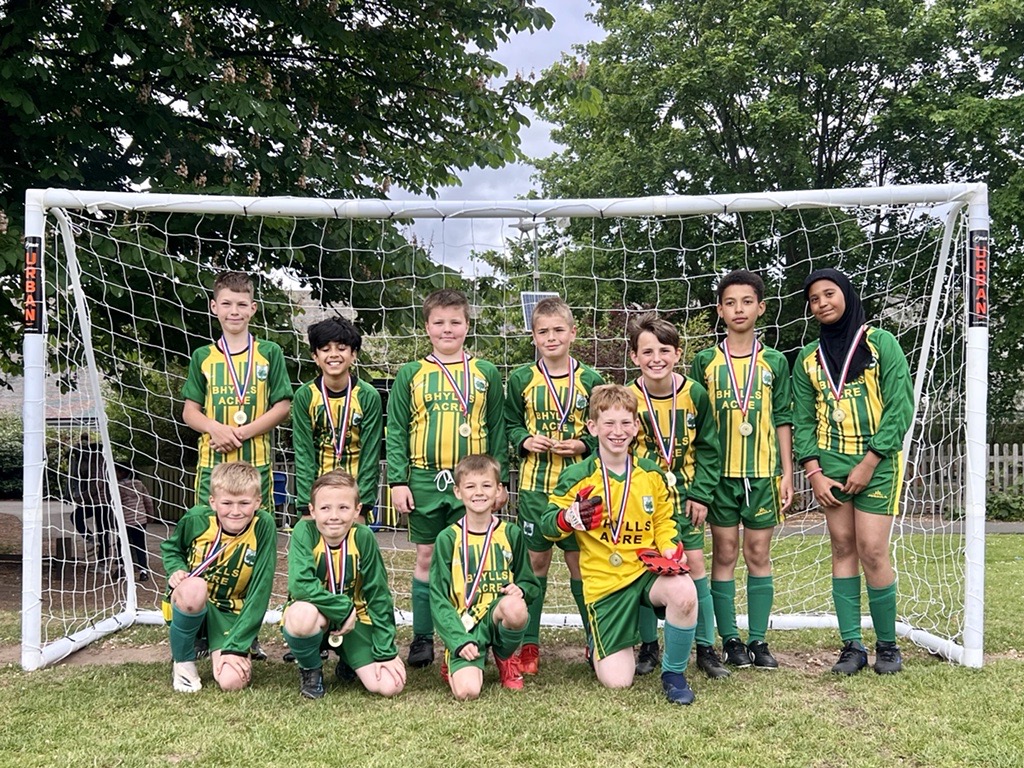 Congratulations to our football team who played fantastically well at the local friendly competition 😀⚽️