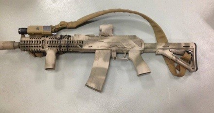 MIGX999's tweet photo. Proper rifle to take on a proper shootout #AlphaAK https://t.co/pnSupgCjSL