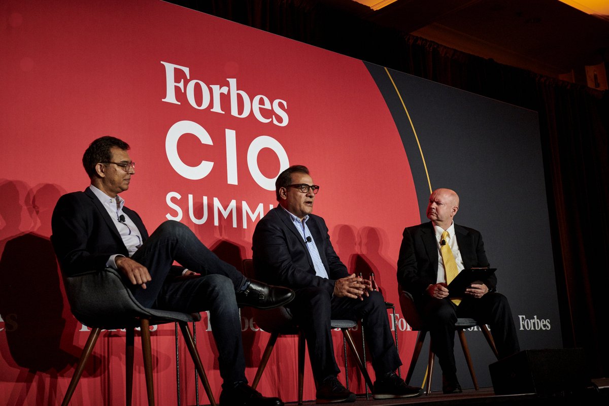 Forbes's tweet photo. At the #ForbesCIO Summit, @anilbhatt, Global CIO of @AnthemInc, and Rajat Taneja, President of Technology at @Visa, discussed how digital platforms can power rapid innovation. https://t.co/1XJOCsFSin https://t.co/yeWubCrglE