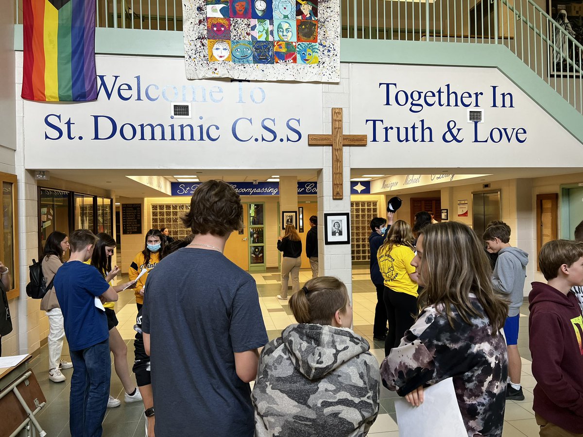 St_DominicCSS's tweet photo. The halls were bustling with future Grade 9’s yesterday from @SMCDSB_MMO and @SMCDSB_SPE!! We missed you @SMCDSB_SMH #domspride #strongerbettertogether @SMCDSB_ElemGuid @SMCDSB_SHSM https://t.co/1SxhhFQyyF