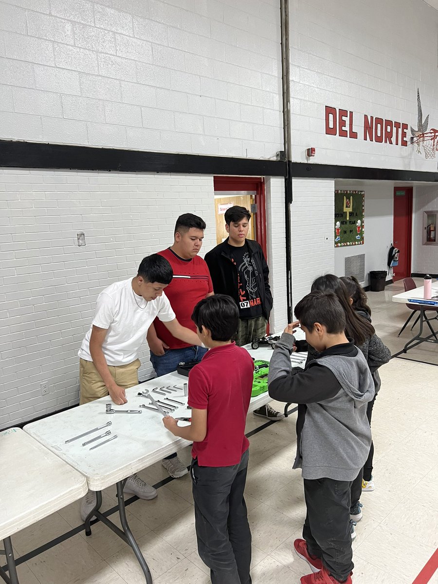 CTE_Counselor's tweet photo. @OurCareerCenter is flying high today with the kiddos @DelNorteFalcons!! A pleasure to present to these amazing students at their career day! #CCR @BrendaChR1 @fmarquez100 @RobRobledoYISD @MaribelMguillen https://t.co/DtS05cVHRk