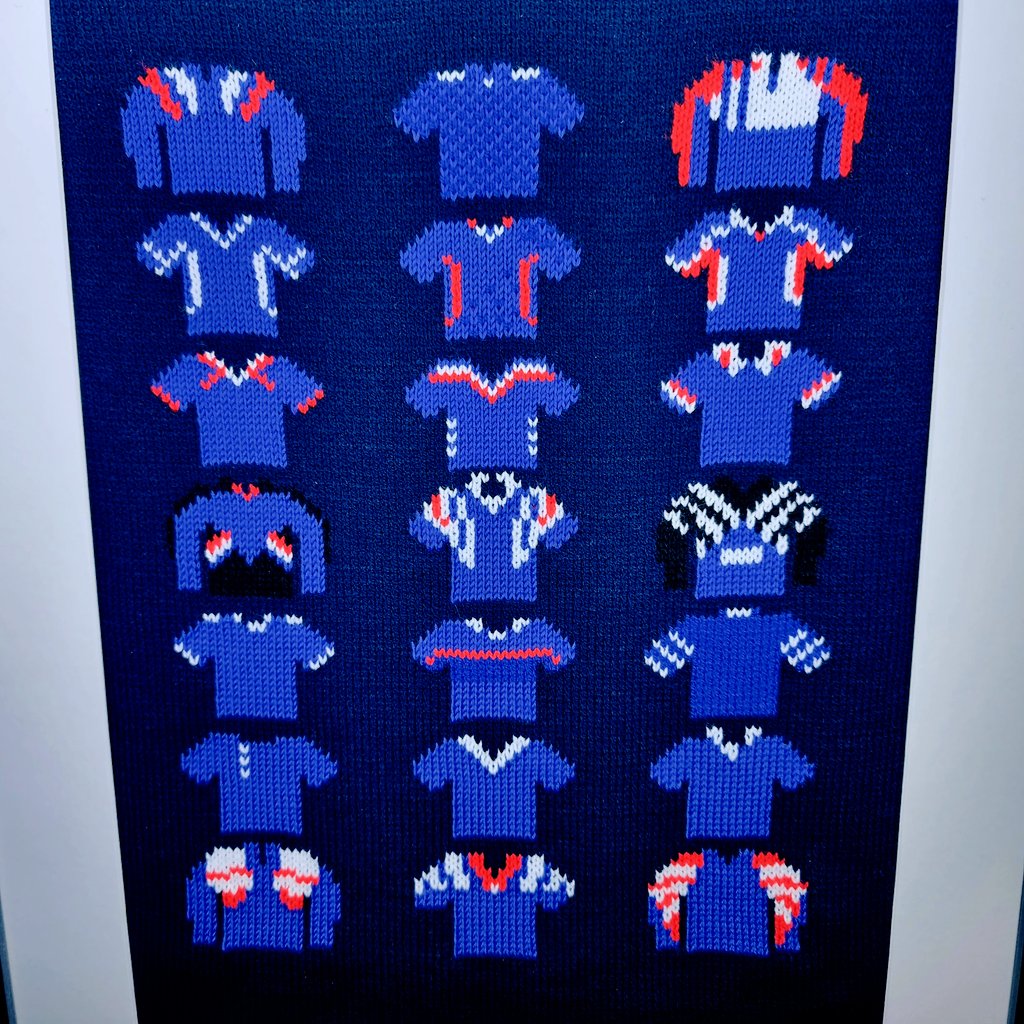 ***LAUNCH COMP 🔴⚪🔵

Our new 'Home Tapestry' will be available this Sunday 6pm on the website. Wonderful addition to your Blue Room, celebrate the best of colours. First off the production line is up for grabs. PLAY:

💙 Like
🔁 RT Post
🔵 Follow

Winner picked this Sunday 👍🏻