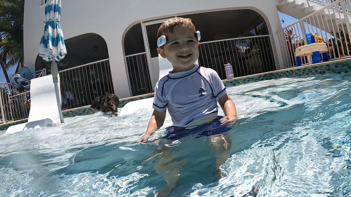 Won’t kids take their trackers off? We’ve found that most kids don’t even realize they have them on! 

📸 @feathrheathr 

#watersafetyawareness #watersafetymonth #drowningprevention #watersafety #layersofprotection #technology #lifesavingtechnology #poolalarm #watersafety