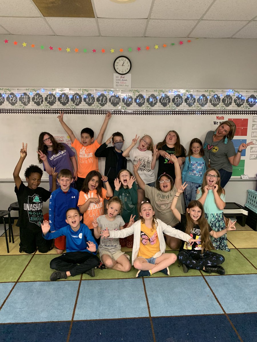 Amy Davis tweet media