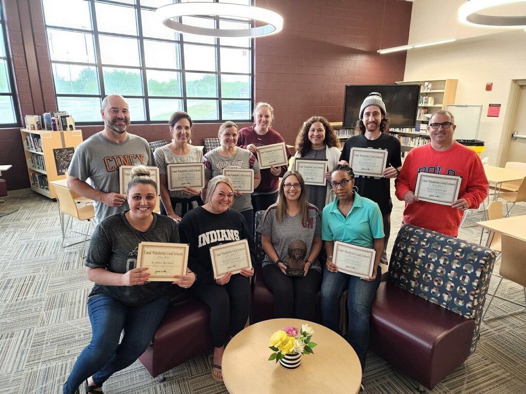 CWHS_Office's tweet photo. Happy last day to our amazing staff! And a big shout out to Mrs. Ebert, the well-deserved recipient of the 2022 CWHS Staff Service Award! #CWway https://t.co/dj7CUBEEOd