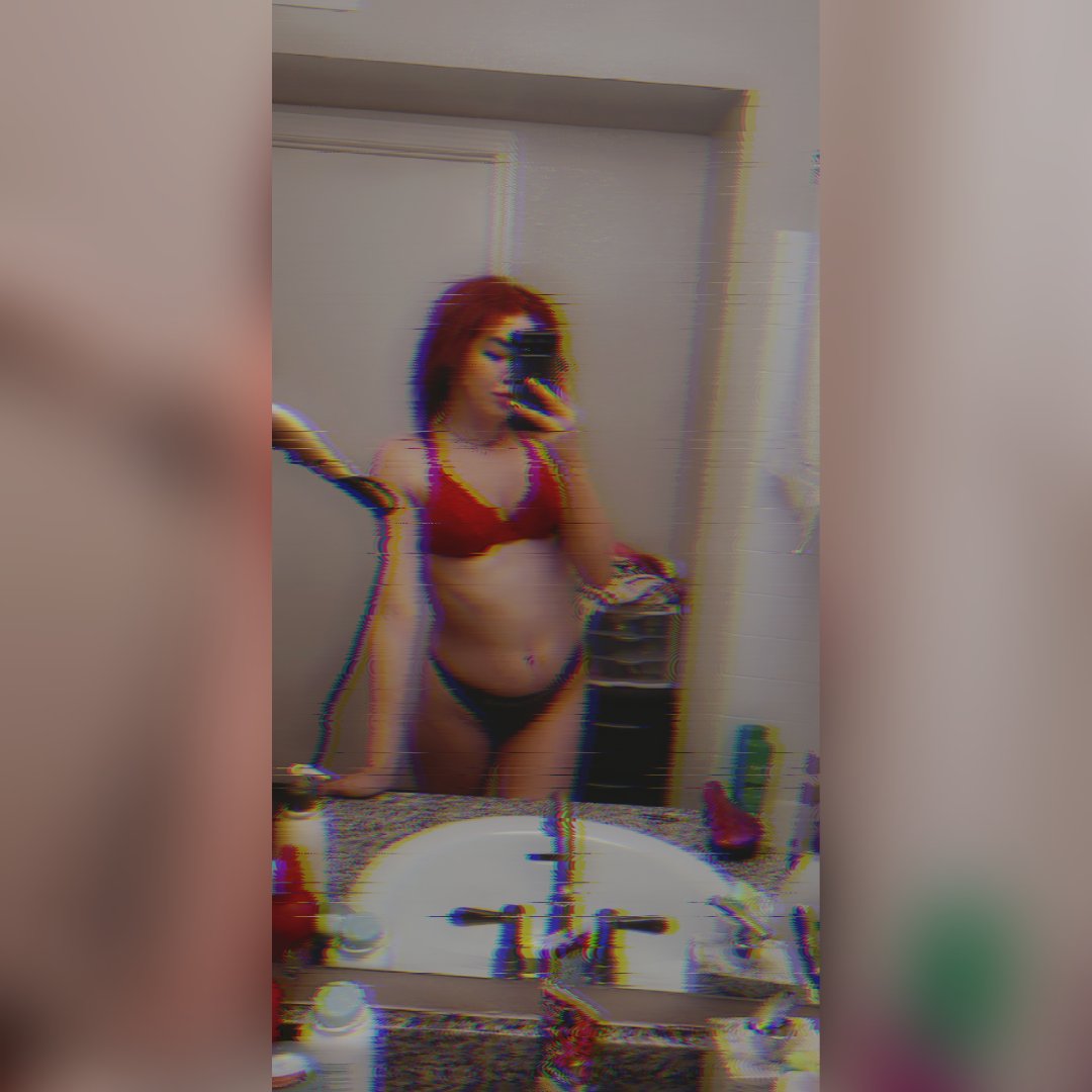 Amanda13582452's tweet photo. Hey ya'll made a new page go sub 
https://t.co/jzgchp599a
 Subscription is free 
@Amanda13582452 
#whobuyingcontent 
#sellingcontent #Onlyfans #contentcreators https://t.co/tINMWR3usR