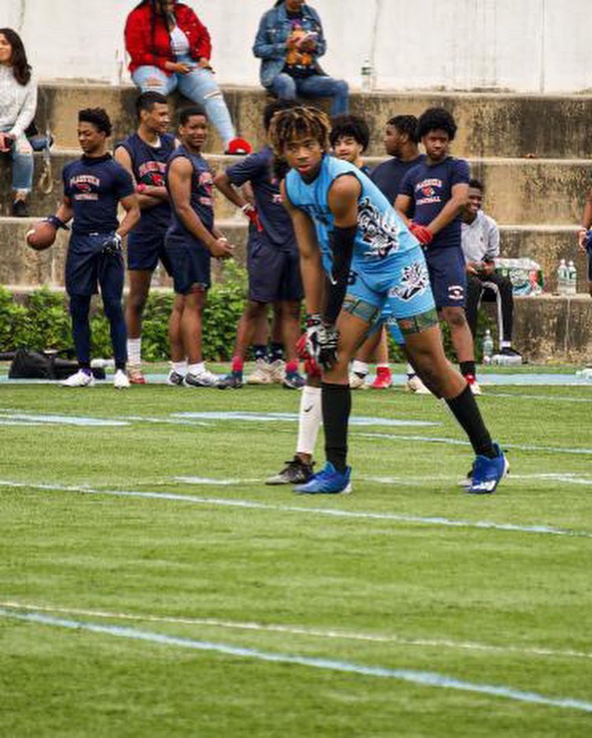 JahsynReid's tweet photo. Honored to wear that number #3/34 @aceTheAccolade @coachmarkchs @mccarthy_report @CoachNunz @CoachMWatson https://t.co/3SgEgxFicM