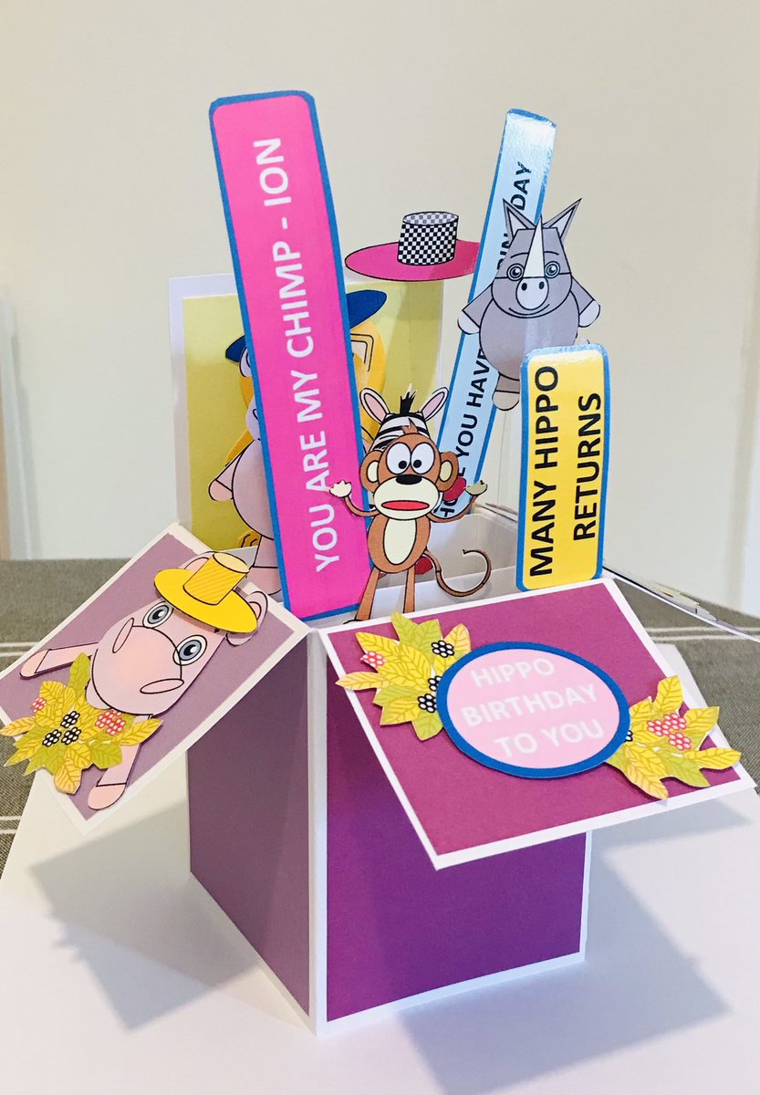 ACanvasaDay's tweet photo. I'm sure we all have our own little 'chimp-ion'! 
And I'm sure we'd all like to tell them so - in the nicest or cheekiest way? DM me with your wording, approx. 6 words or sayings! Or check out https://t.co/PyVvf7xvxp
#MHHSBD #MJNWVIP #cards #littlemonkeys https://t.co/ww5kqbJ8tO