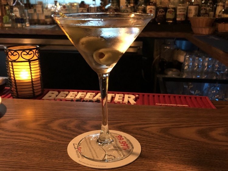 CastellisAt255's tweet photo. We hope to see you this week with a drink in your hand and a smile on your face🍸✌️

Order Online! 📲: https://t.co/HS5Fc5bs25
 
Visit our website at:  https://t.co/28rEVf6KNN

#CastellisMoonlight #AltonIL #IllinoisEats #TasteIllinois https://t.co/MLp70IcFbS