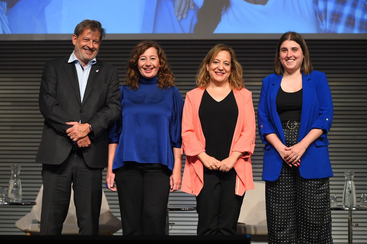 IratxeGarper's tweet photo. El futuro de Europa tenemos que escribirlo con todas las manos , y la juventud es esencial en esta tarea . Formación y empleo, acceso a la vivienda, respeto a la diversidad #HacemosEuropa #CoFUE https://t.co/y5KPSELoBS