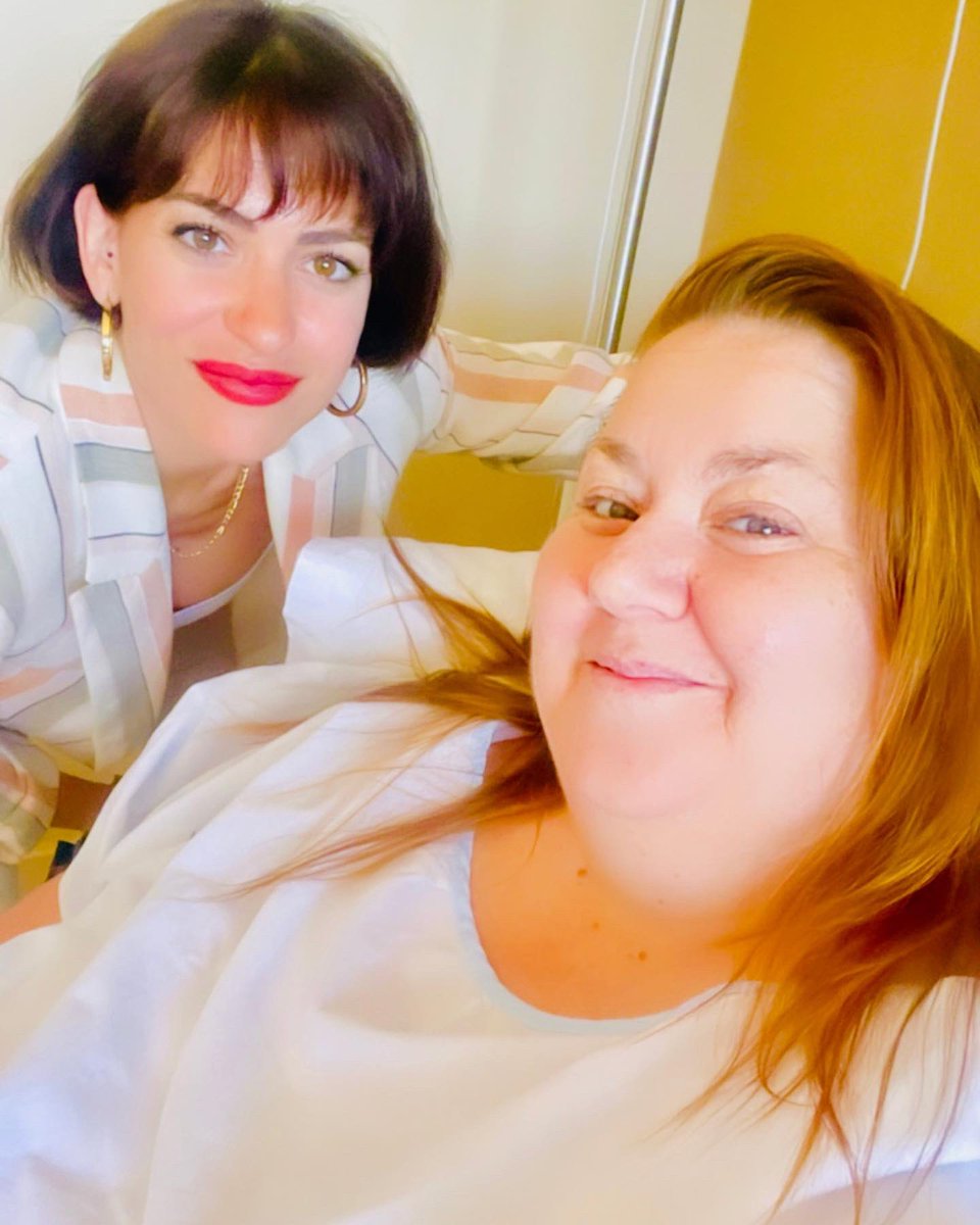 traplikedave's tweet photo. Después de 4 días en el hospital, por  fin ya estoy en casa. Gracias x todo el cariño x aquí, x mensaje, y en especial a estas personas maravillosas que han venido a darme mimos. 🐙 @NoeliaMarlo @AlbaRicoNavarro @Daliana00 @javienguix @Belengserra ahora a rodar #XHXOB @HBOMaxES https://t.co/CIaJRSSrwx