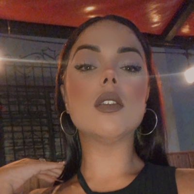 DaylinHdez's tweet photo. #NuevaFotoDePerfil https://t.co/Q0FBAnNsmE