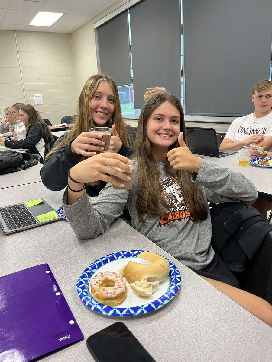 AndersonFBLA's tweet photo. A nice celebration after our exam!! #AHSFBLA https://t.co/hPqRp90PU3