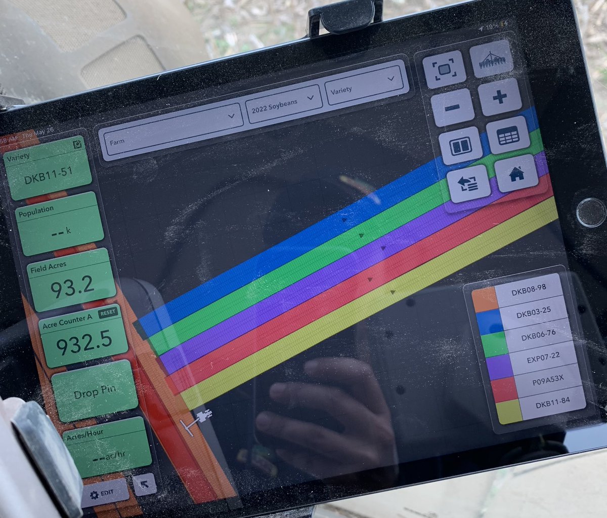 FarlaneLivestk's tweet photo. Snuck in another plot before the rain today. @FieldViewCanada helping me keep track of everything this year https://t.co/WSVR6BuBWG