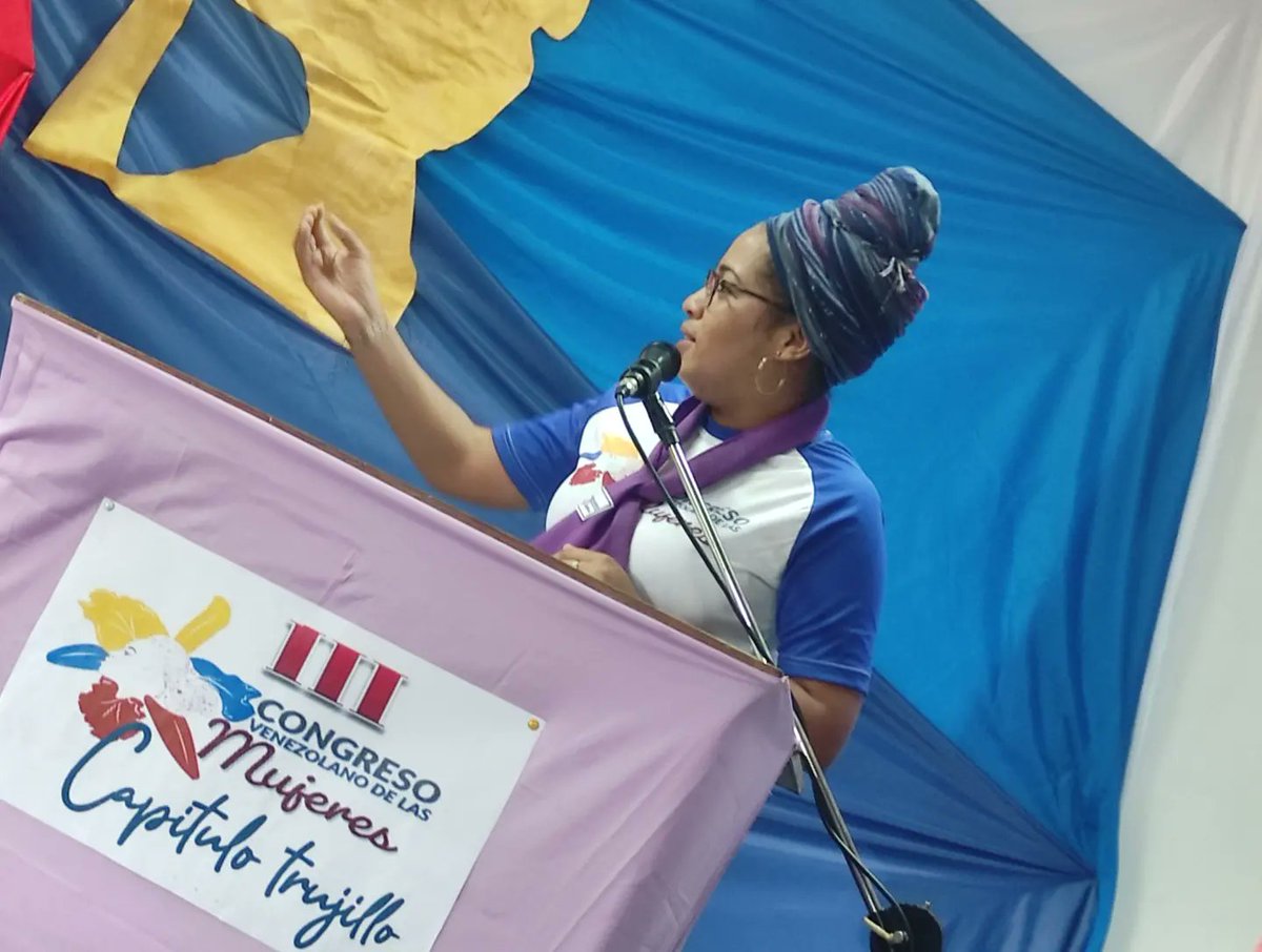 ¡Jueves de Mujeres! 
Trujillo se viste de gala con la presencia de la ministra de la mujeres <a href="/d_guzmanl/">Diva Guzmán</a> dando cumpliendo a la instrucción política de nuestro Presidente <a href="/NicolasMaduro/">Nicolás Maduro</a> cómo lo es el debate y la aplicación de las 3R.Nets. 

#CongresoVenezolanoDeLasMujeres