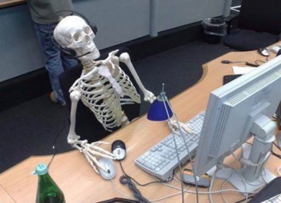 riachi_jean's tweet photo. IMF staffer waiting for the Lebanese government plan https://t.co/pntt77HVhj