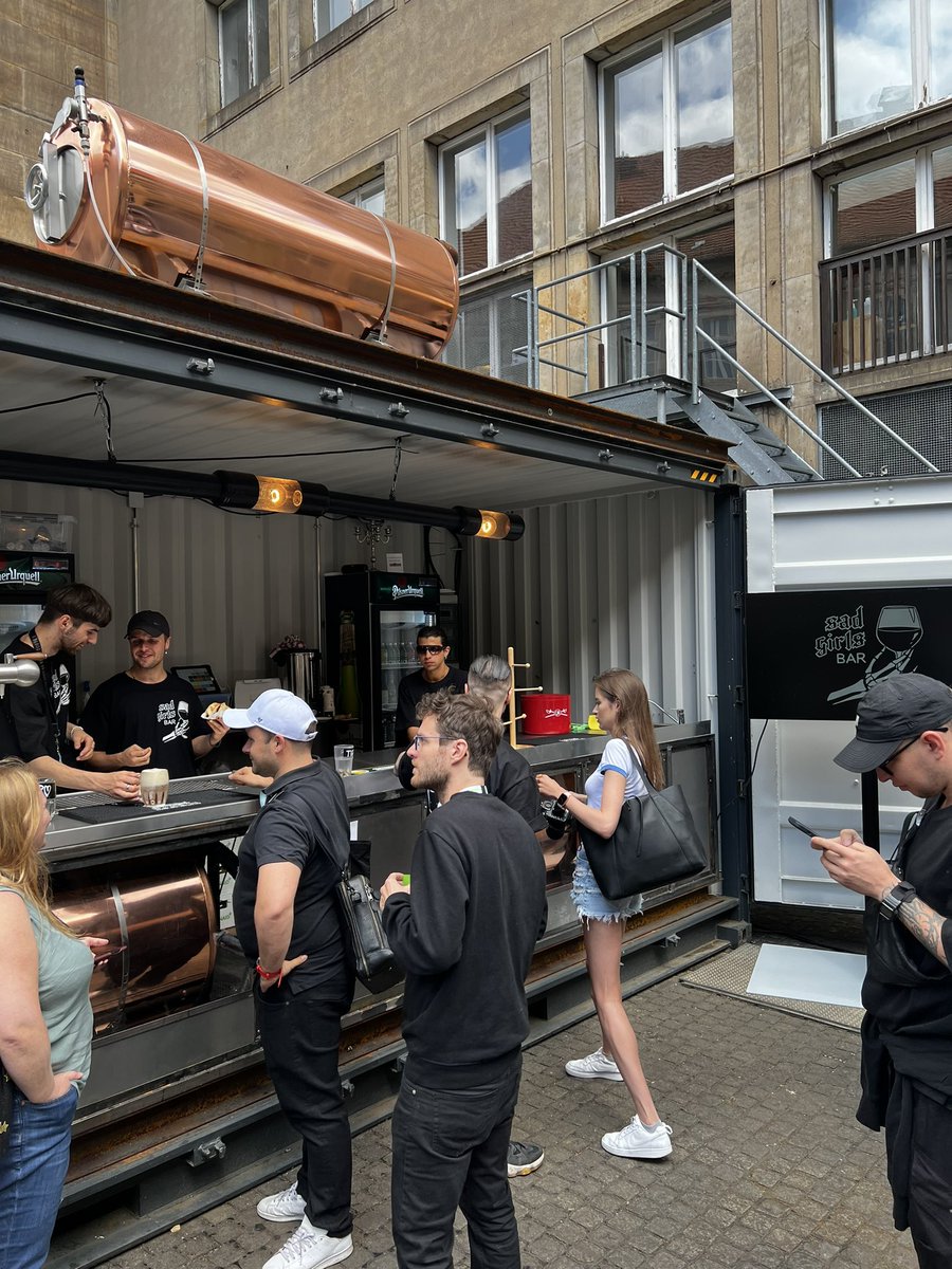 sad_girls_bar's tweet photo. Second day of @NFTBERLINteam and second bar by the Sad Girls Bar.
Now — outdoor edition 🥂🔥 https://t.co/DZJs9FTub6