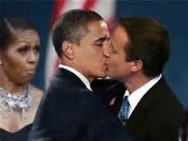 CamelwalkJump's tweet photo. The Homosexual Barrack Hussein Obama aka Barry Soetoro aka Harrison J. Bounell &amp; His Homosexual Transgender SheMale Michelle Obama aka Michael (PULLED OFF THE BIGGEST SCAM IN U.S. HISTORY 2008-2016) https://t.co/BzQooi3Jxl