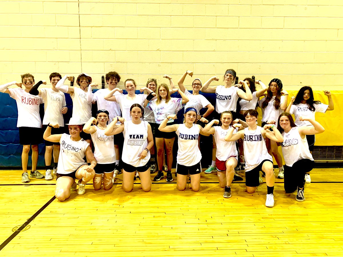 hosford_melinda's tweet photo. Robert’s Middle School Field day 2022 champs in the DODGEBALL tournament.  Congrats to Rubino’s team 💪🏼🏐🏆♥️ https://t.co/935RjtJhze