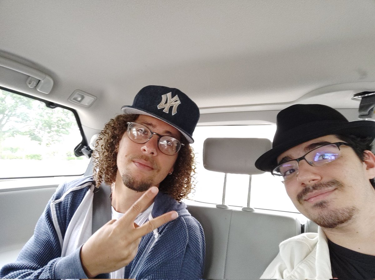 ScelGH's tweet photo. On lance un live Twitch d'ici quelques minutes pour cette deuxiรจme journรฉe ร Chicago ! ๐ฅ
On va visiter la ville avec le crew ! ๐
#NSxCinChicago #FrenchSquad
๐ฃ https://t.co/2dggGG71xp https://t.co/WBfsnqRKKX