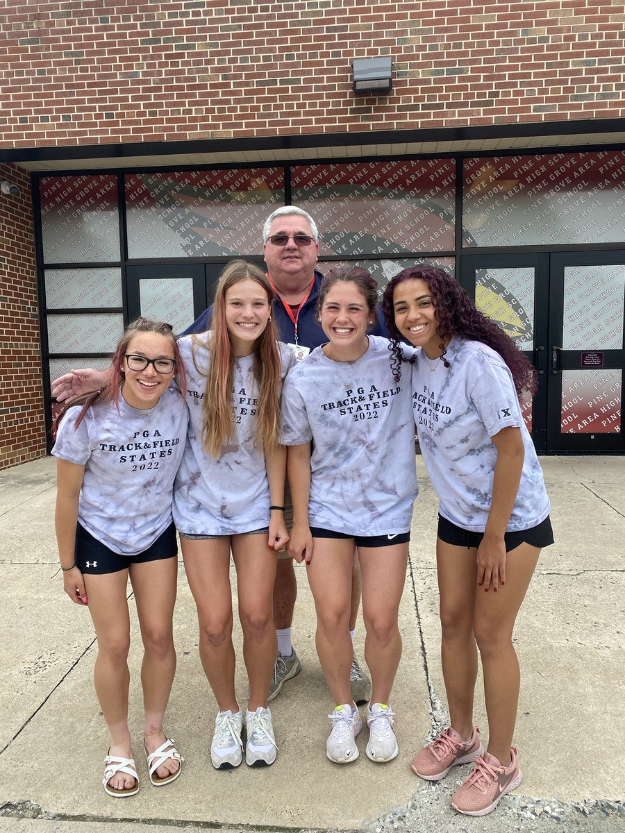 PGA_Athletics's tweet photo. It’s an honor to work for these kids!! Great athletes, even better people. Proud of all our kids. Wishing Vicki, Abby, Mia and Mikaili the best of luck. Enjoy the experience! See you tomorrow. https://t.co/jGD9HZoAqv