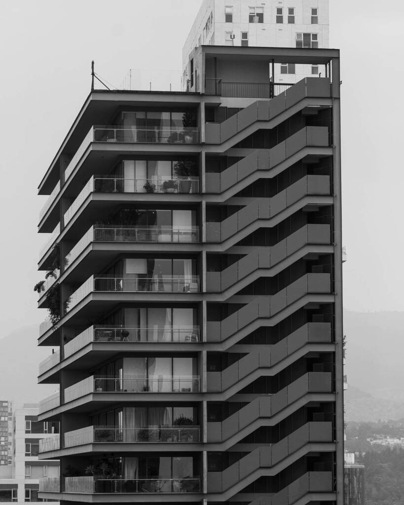 mrtnway's tweet photo. We stand on the shoulders of giants. 

•
•
•

#streetphotography #urbanphotography #urban #urbanandstreet #cityphotography #city #citykillerz #mexico #mexicocity #bnwmood #sonyalpha #streetgallerymagazine #pmphotoassignments #architecturephotography
… https://t.co/H6z7txqaZk https://t.co/hLFzrWZb0S