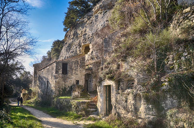 #Bollènevillagetroglodyte #StéphaneBern #Vaucluse grandsudinsolite.fr/2591-84-vauclu…