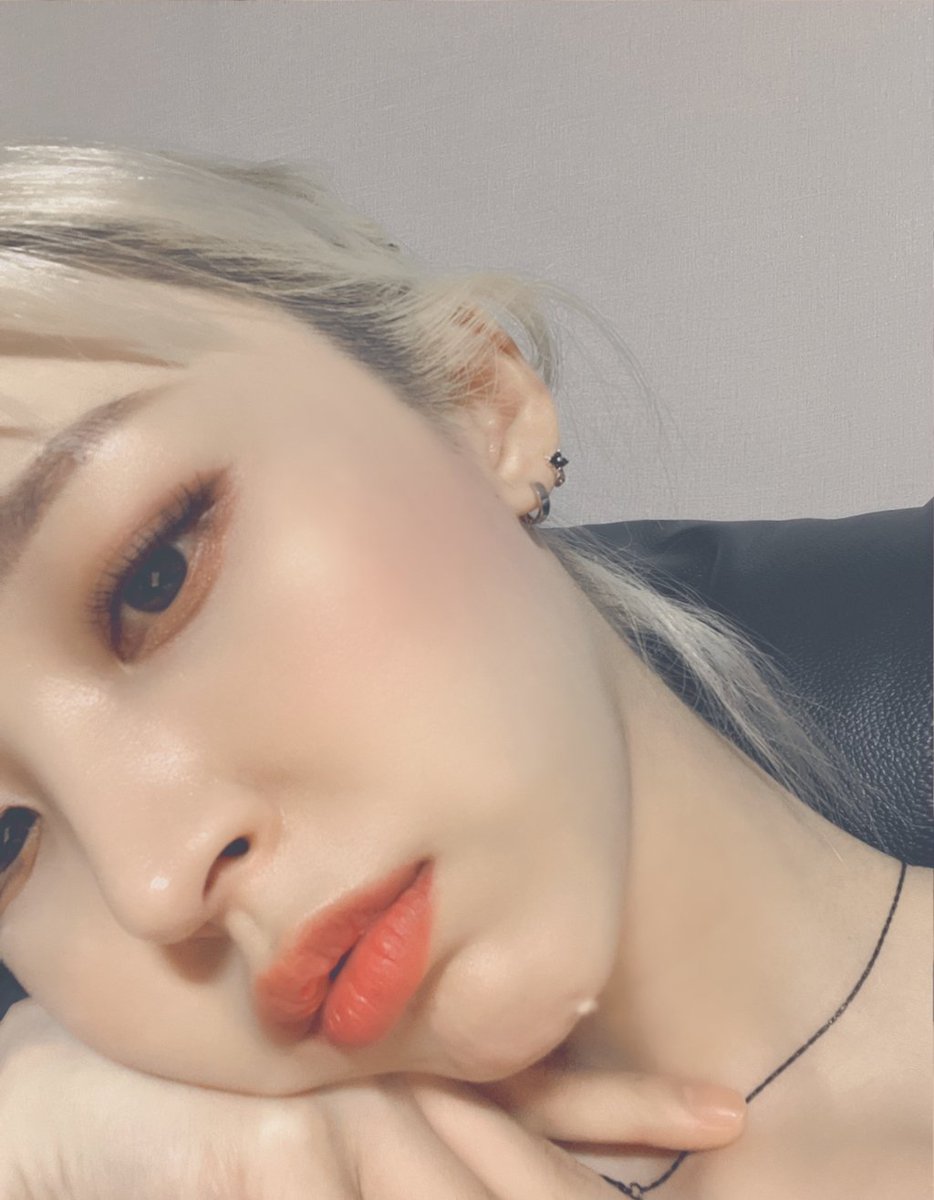 [220527 별블] 별이도 잘잤으면 좋겠다. 사랑해💛
#문별 #MOONBYUL 

✨️➡️m.cafe.daum.net/mamamoo/fAke/1…