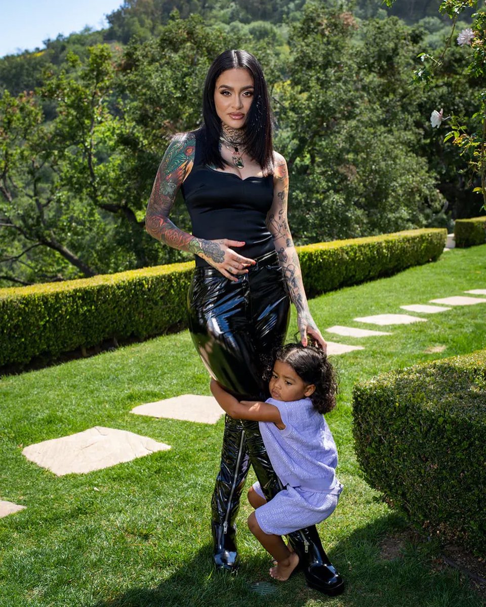 joliewryder's tweet image. kehlani and adeya, that's the tweet.