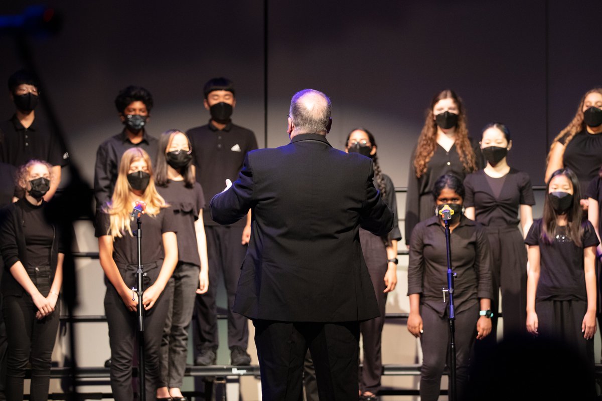 AISChennai's tweet photo. After 877 days, our MS and HS students came together for their first in-person performance. The AISC Spring Concert was a symphony of hope, joy and triumph — where our community was able to come together and enjoy music as it was intended to be experienced! #AISCMusic https://t.co/oGAXMPTHRg