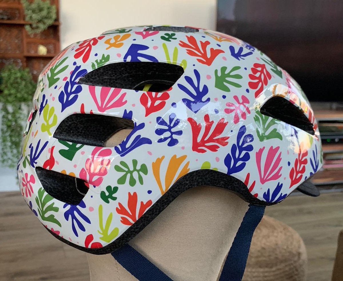 SpokenArtDecals's tweet photo. Favorite helmet we’ve created so far! https://t.co/guzCsJUFFO