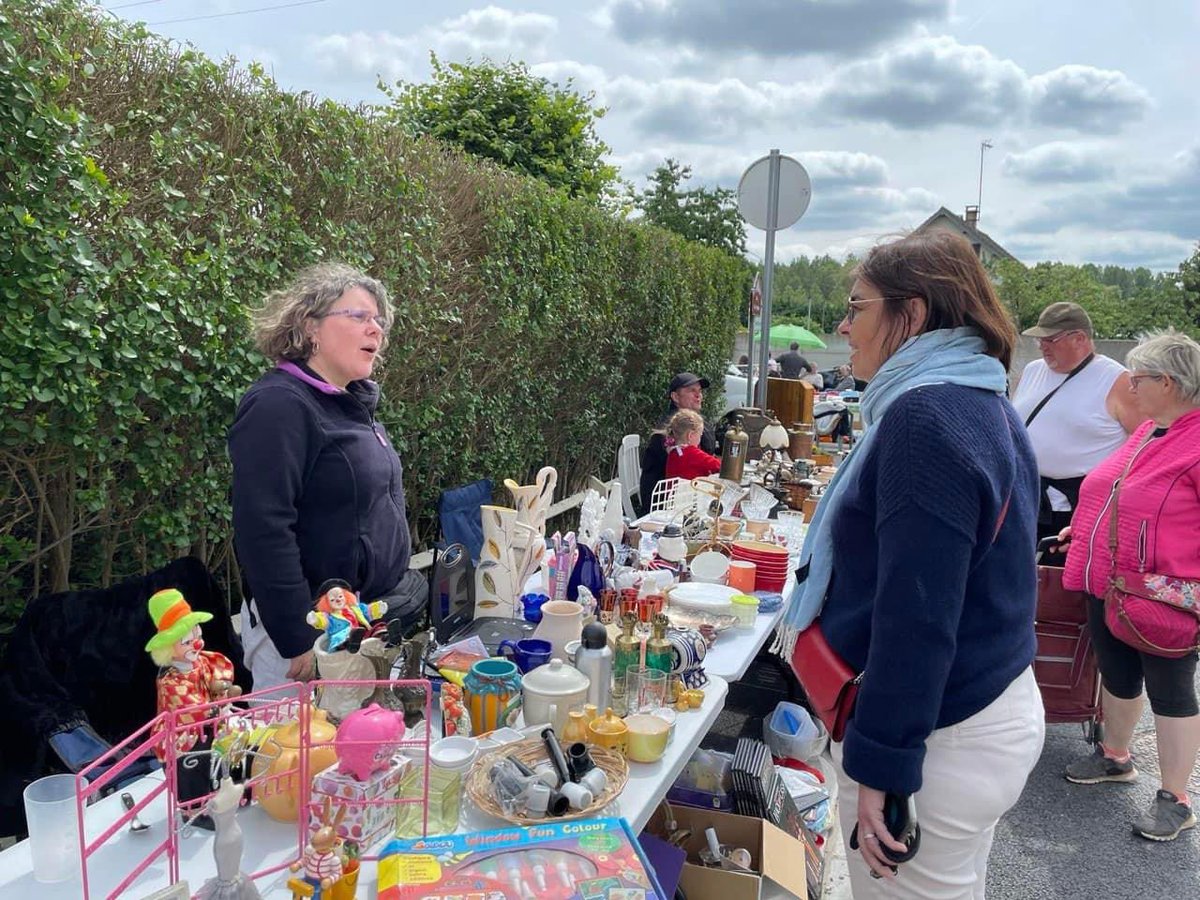 ASBFontaine's tweet photo. BROCANTE À APPILLY
Ce dimanche, brocante à Appilly, occasion d'échanger avec les habitants, les élus et adjoints de la Commune de Appilly.
#appilly https://t.co/HhzbYZcO95