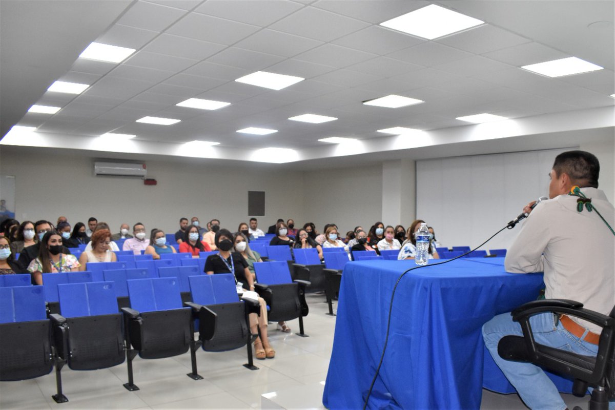 DgoFiscalia's tweet photo. Con una plática impartida por el D.D. Onésimo Soto Soto, delegado del Instituto Nacional de los Pueblos Indígenas, concluye la capacitación para el personal adscrito a la @DgoFiscalia, cumpliendo con la recomendación general  045/2021..
📌https://t.co/ykvrLb3kJq https://t.co/2Dge424RAQ