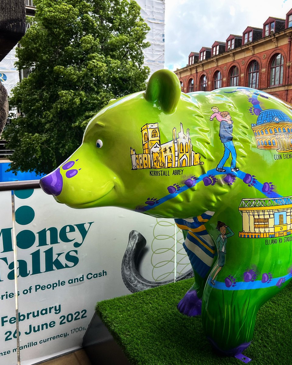 A bear hunt is coming to Leeds! 🐻 

This is the first bear to be unveiled, and in 2023 <a href="/LeedsBearHunt/">Leeds Bear Hunt</a> will be bringing over 50 bears to Leeds!

They're all decorated by local and national artists to raise money for <a href="/Leeds_Childrens/">Leeds Children's Hospital</a> 👏

<a href="/wildinart/">Wild in Art</a> <a href="/LDShospcharity/">Leeds Hospitals Charity</a> <a href="/LeedsHospitals/">Leeds Teaching Hospitals</a>