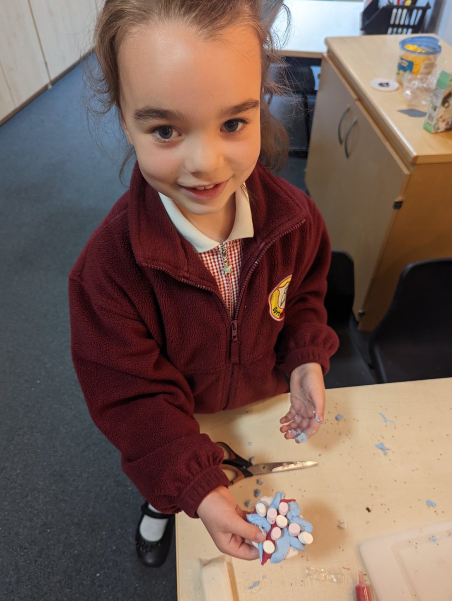 Class5DPS tweet media