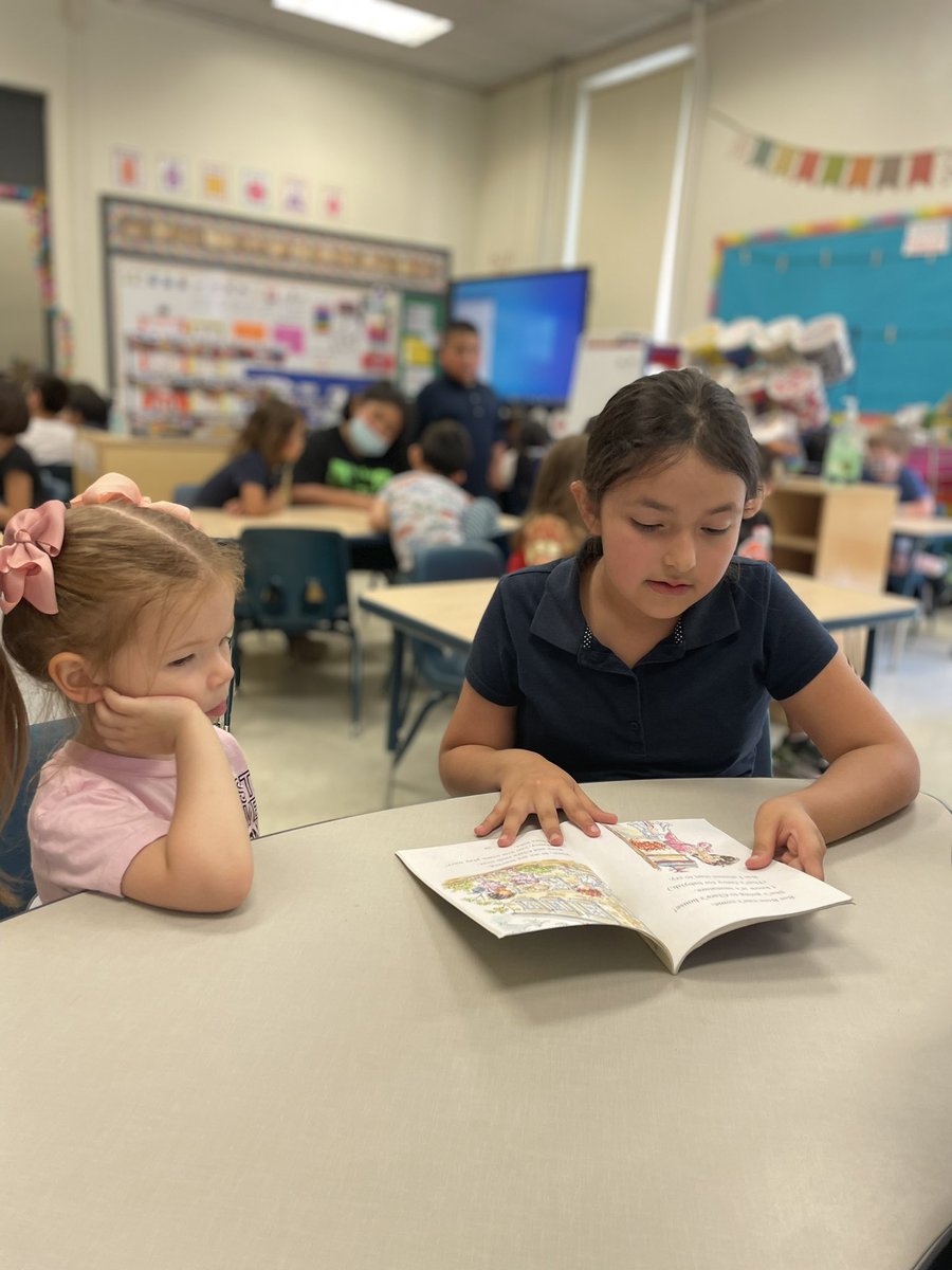 Buddy reading with 2nd grade today 🙂📚 <a href="/angieleem/">Angie Lee</a> #chooseplhouston #ChooseDallasISD #personalizedlearning @PLSamHouston <a href="/PersonalizeDISD/">Personalize Dallas ISD</a> <a href="/TransformDISD/">Dallas ISD OTI Public School Choice</a> <a href="/friendsofplprep/">Friends of PL Prep</a>