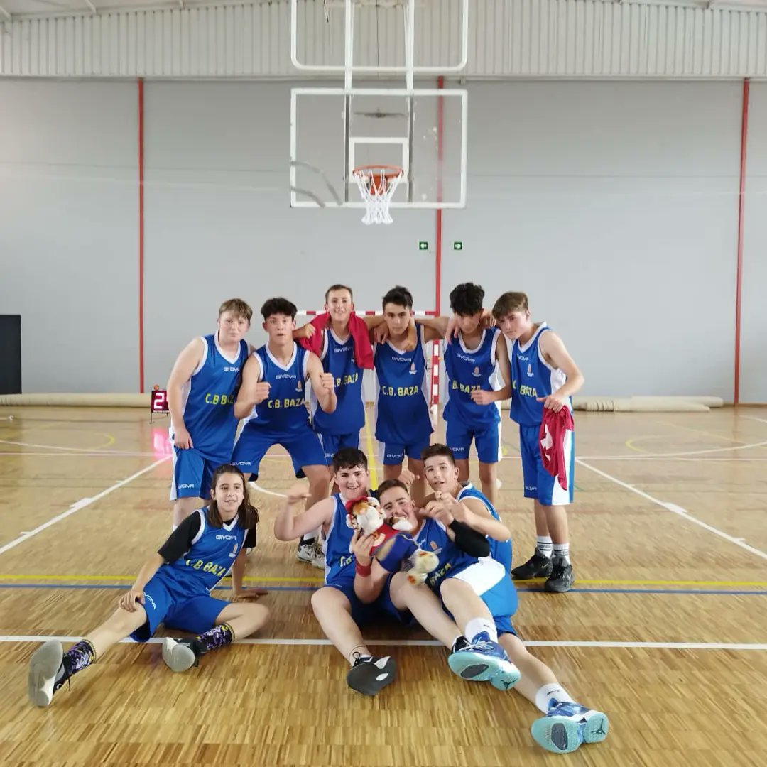 cbbaza's tweet photo. INFANTIL
Mañana a las 19 h. recibe a Santa Fe con 19 puntos de ventaja para rematar el campeonato de la liga preferente de Granada y subir con gran sabor de boca la mayoría de este equipo a la siguiente categoría cadete.
@ViverosZuaime
@grupodentia #metafer #Qfitlife @AytoBaza https://t.co/LU1LZmpljl