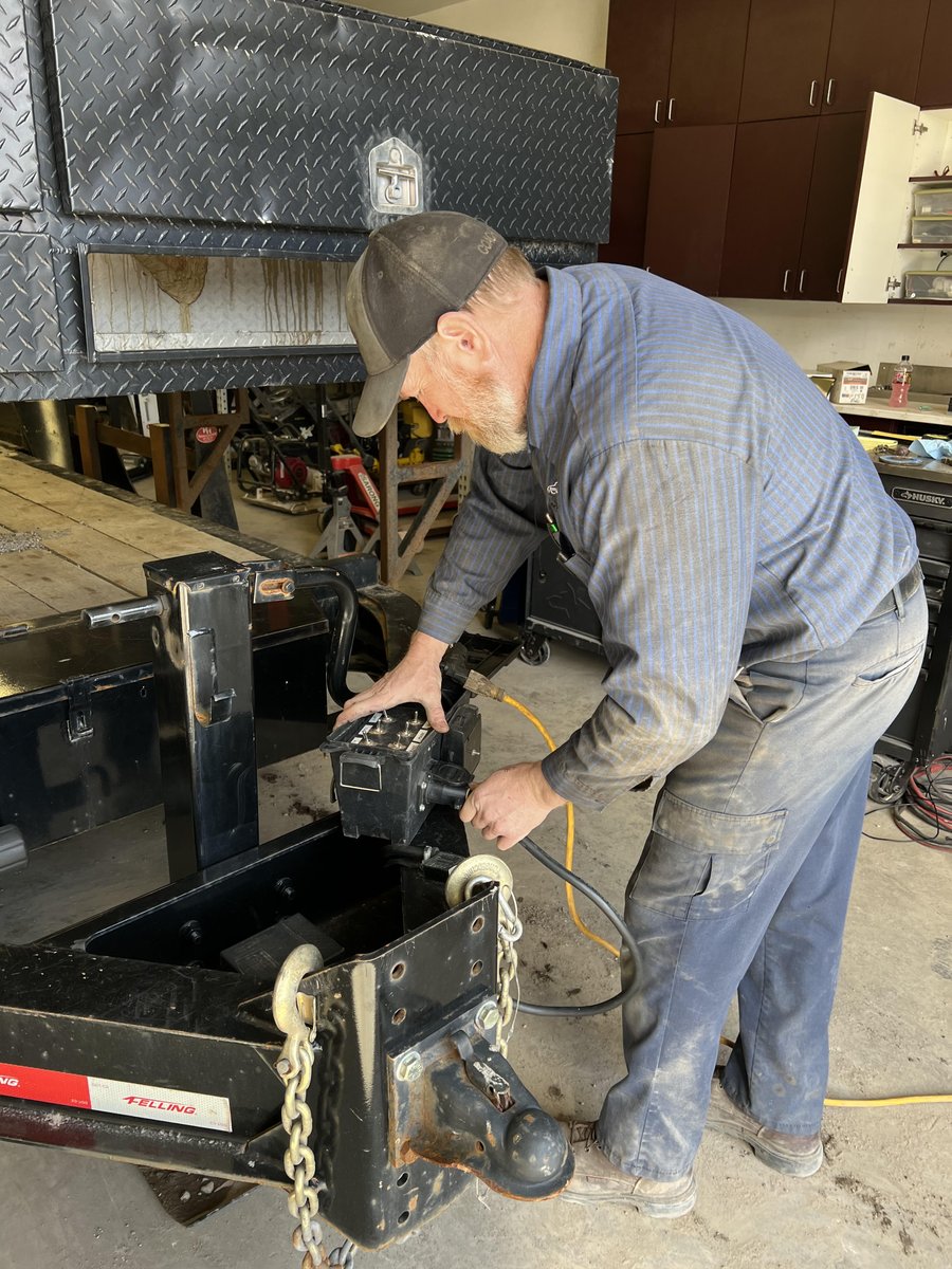 randahlconst's tweet photo. It's that time of year again! We inspect all of our road going equipment for DOT compliance. Safety first for our team! 
#randahlconstruction #concrete #construction #safetyfirst #inspections https://t.co/FI95mlcAt9